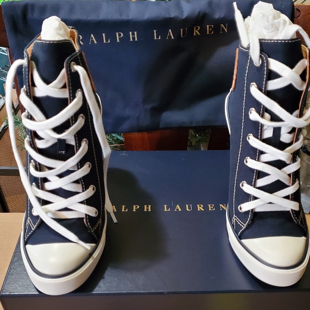 Brand new Ralph Lauren Raelynn Boots